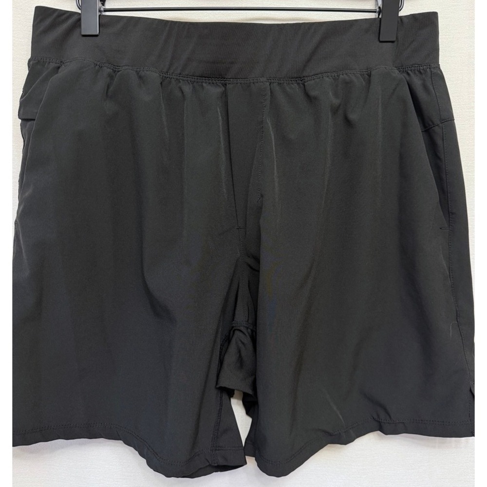 Treign Mens Performance Running Shorts Large Black Zip Pocket 7 Inch Mesh Panel